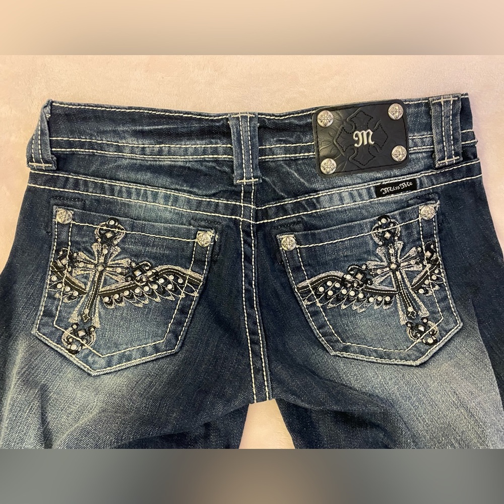 NWOT MISS ME JEANS- SIZE 27; inseam 32